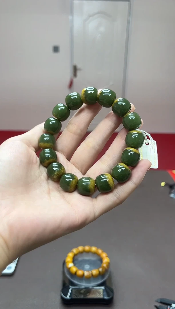 未镶嵌手链岫岩河磨玉（透闪石质玉）编号A