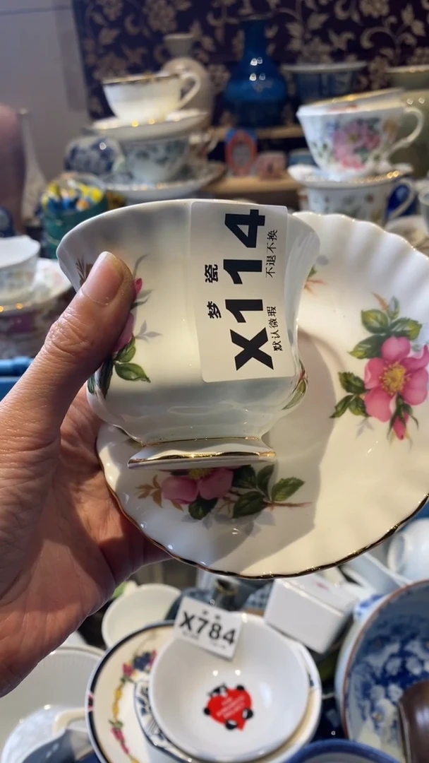 瓷片梦瓷哈哈哈哈哈哈哈