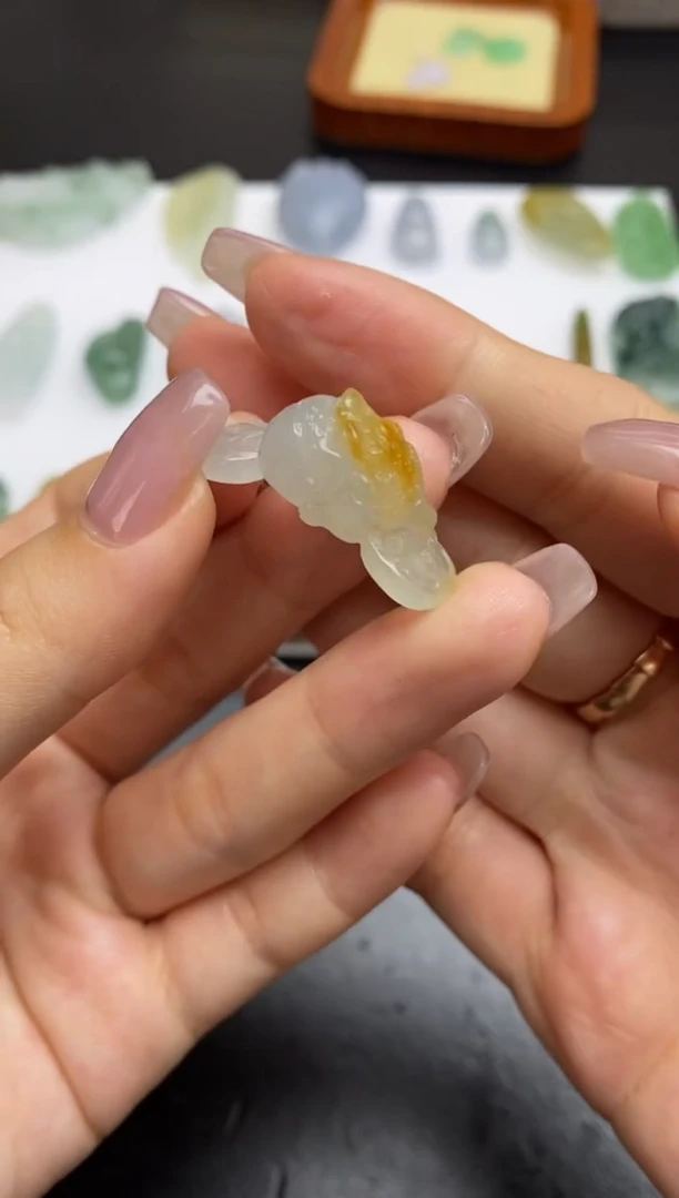【闪购商品】定制翡翠未镶嵌翡翠毛货~