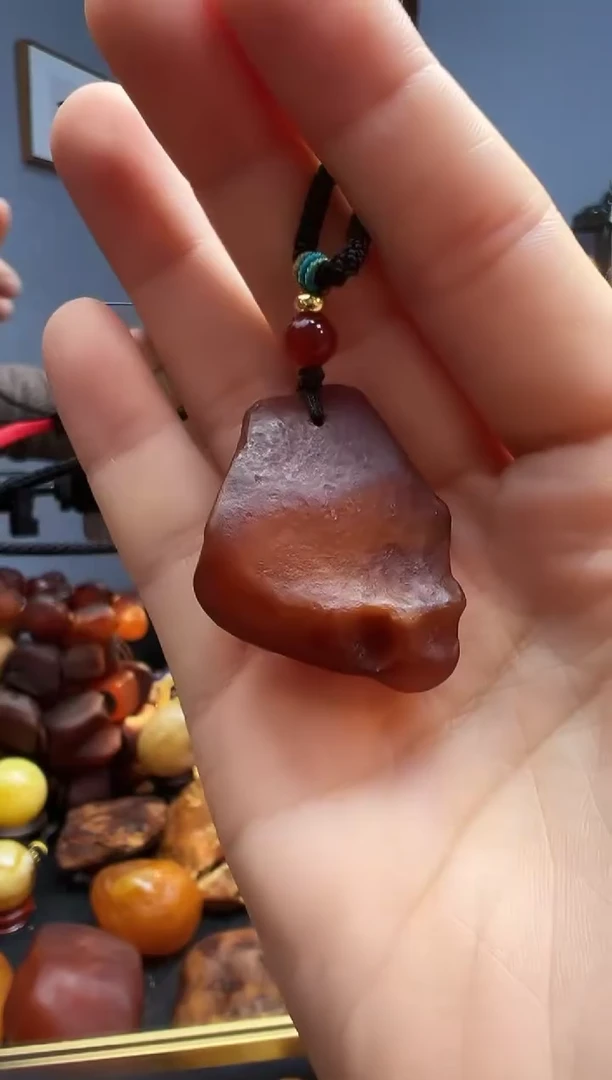 琥珀颈饰未镶嵌挂件