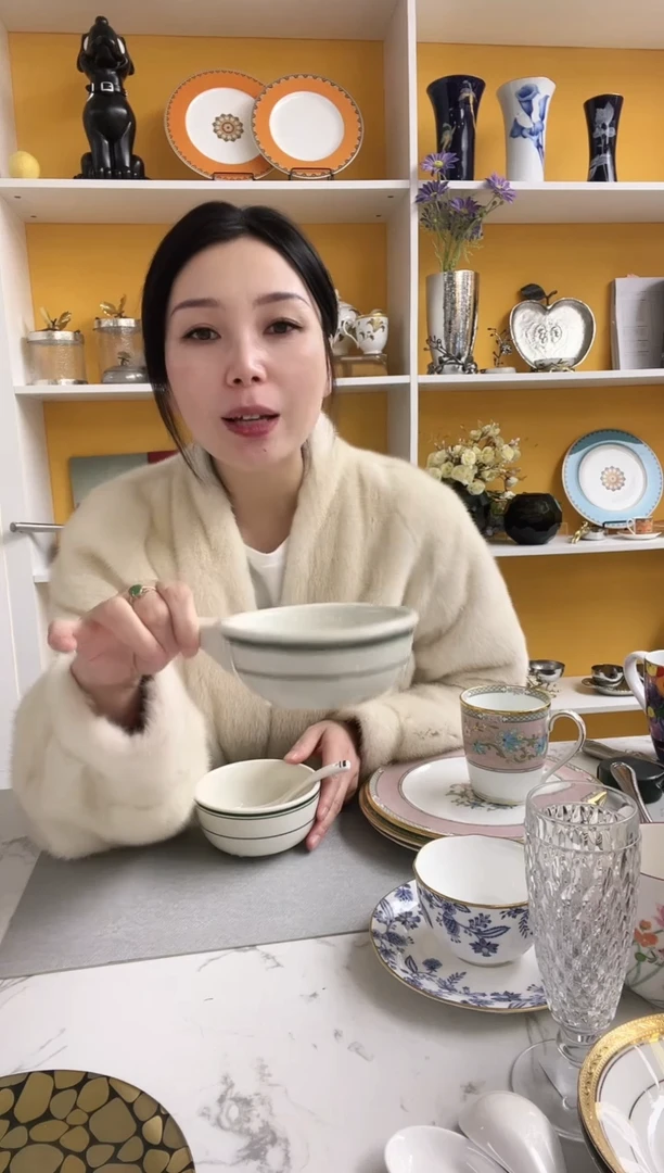 福利款 绿线条 把手碗