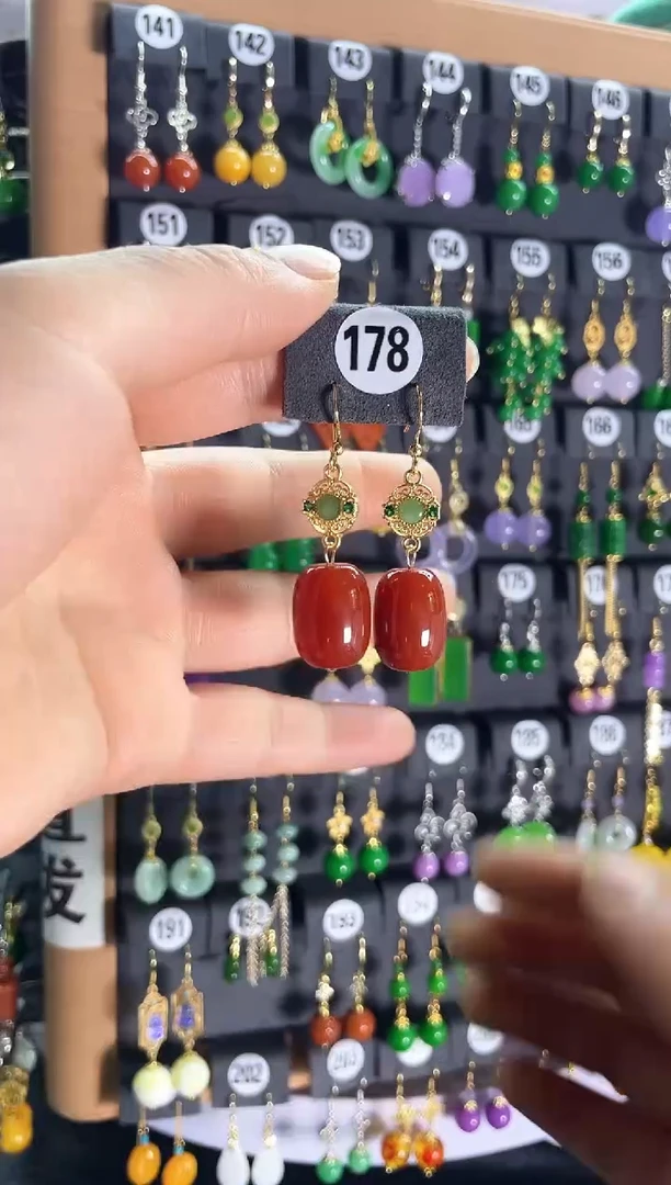 【闪购商品】南红玛瑙耳饰银S925镶嵌178.