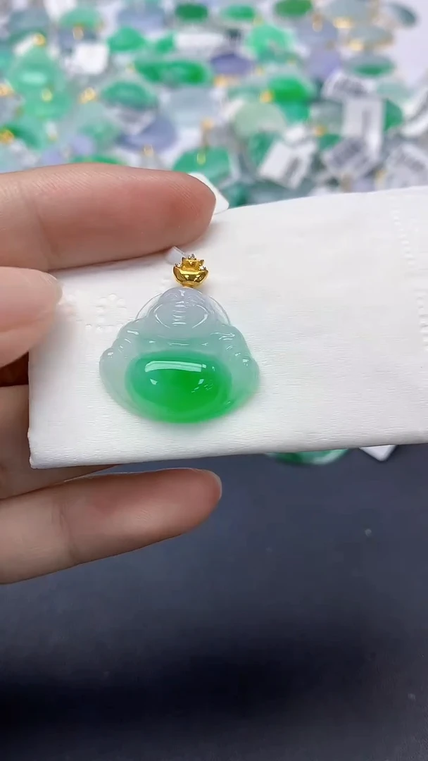 翡翠18K金镶嵌颈饰天然缅甸a货翡翠