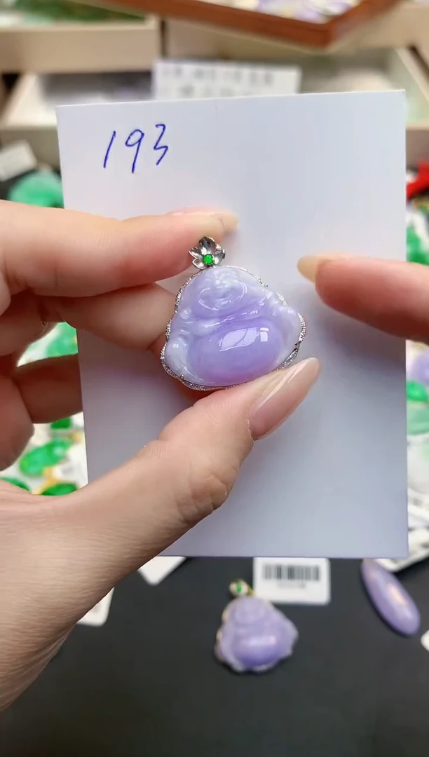 颈饰18K金镶嵌翡翠天然缅甸A货翡翠