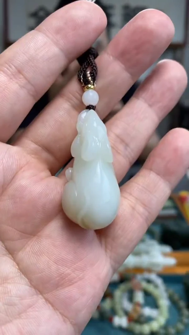 颈饰未镶嵌和田玉90