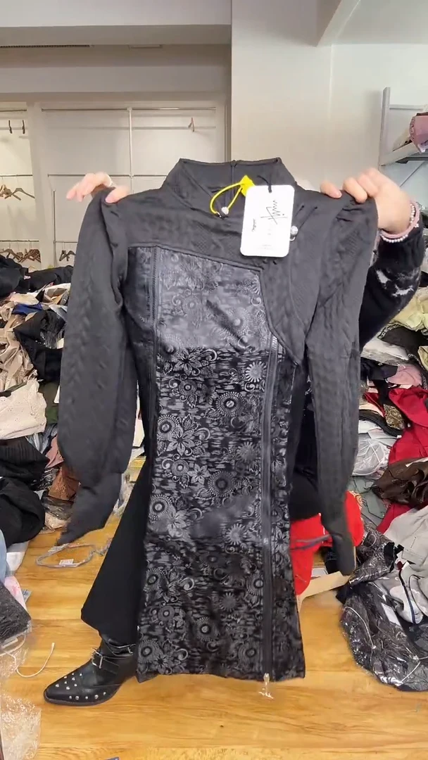 卫衣裙       S码         95斤（开播福利）