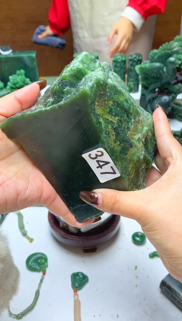 未镶嵌和田玉摆件1