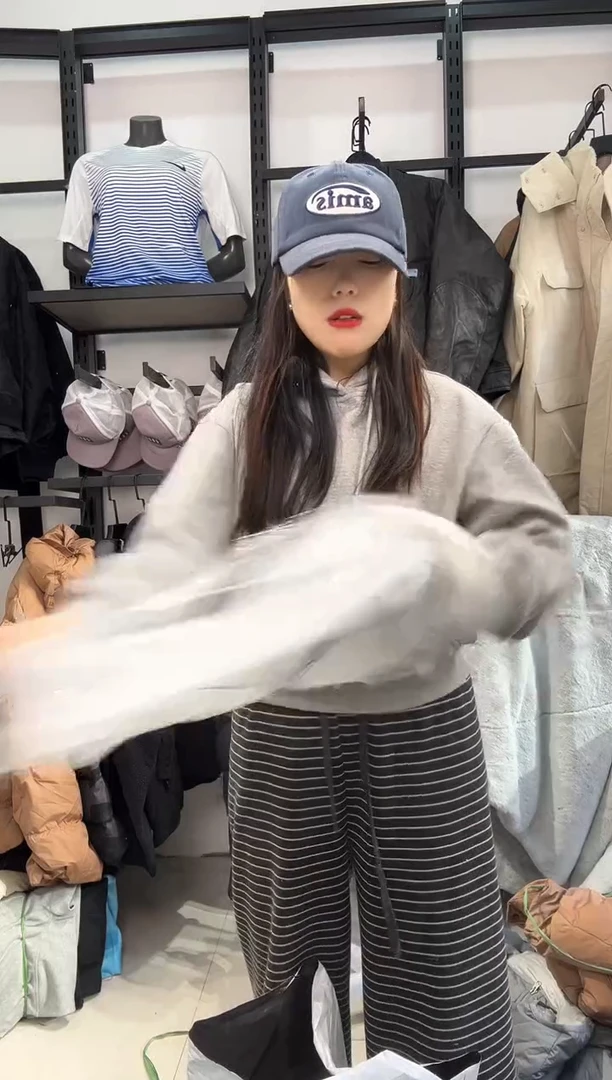 2397   编码  瑕疵直播间过款为准 尺码  ·  无售后