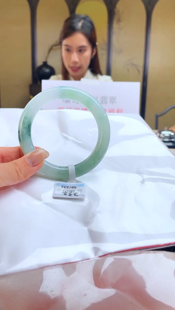 未镶嵌手镯翡翠退货标签需完好-232