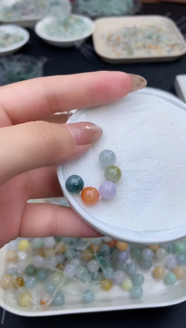 未镶嵌定制翡翠141卡7.7