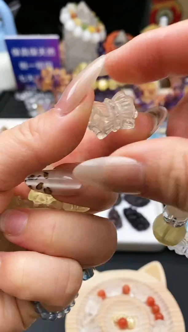 【闪购商品】水晶吊坠(不含链)未镶嵌148a多样性发其一/2.3/1个