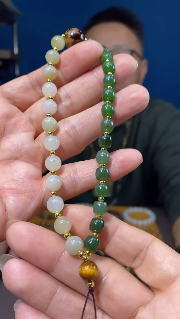 颈饰未镶嵌和田玉颜色多样性发货拍一发一