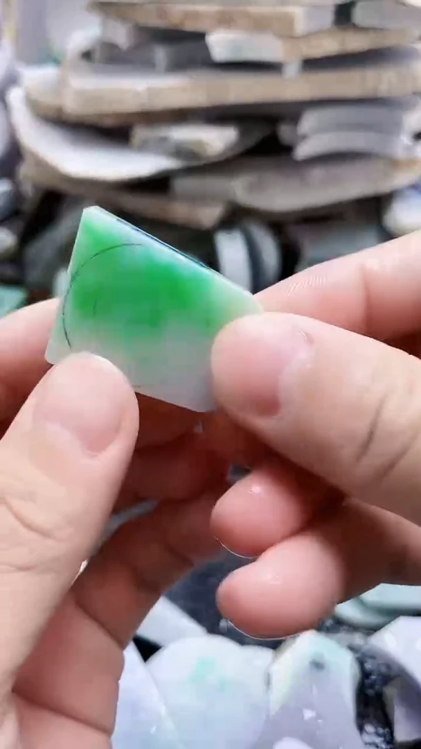 裸石翡翠天然A货翡翠板料