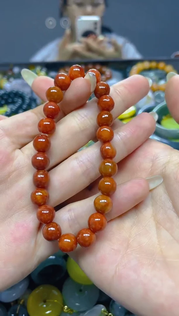 颈饰未镶嵌翡翠8MM/ J /翡翠A货，一件也是批发价