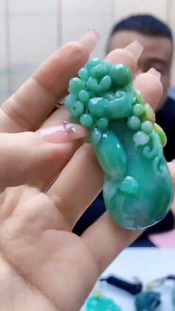 未镶嵌定制翡翠4898ty-毛货挂件60