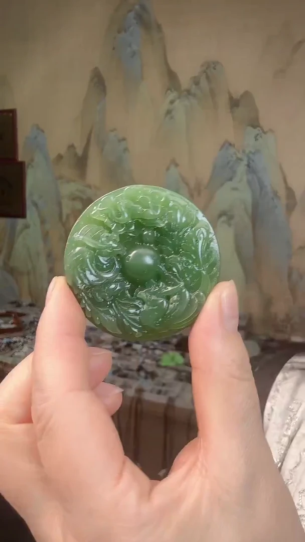 颈饰未镶嵌和田玉.