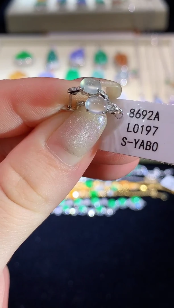翡翠18K金镶嵌耳饰L0197多样性发其一