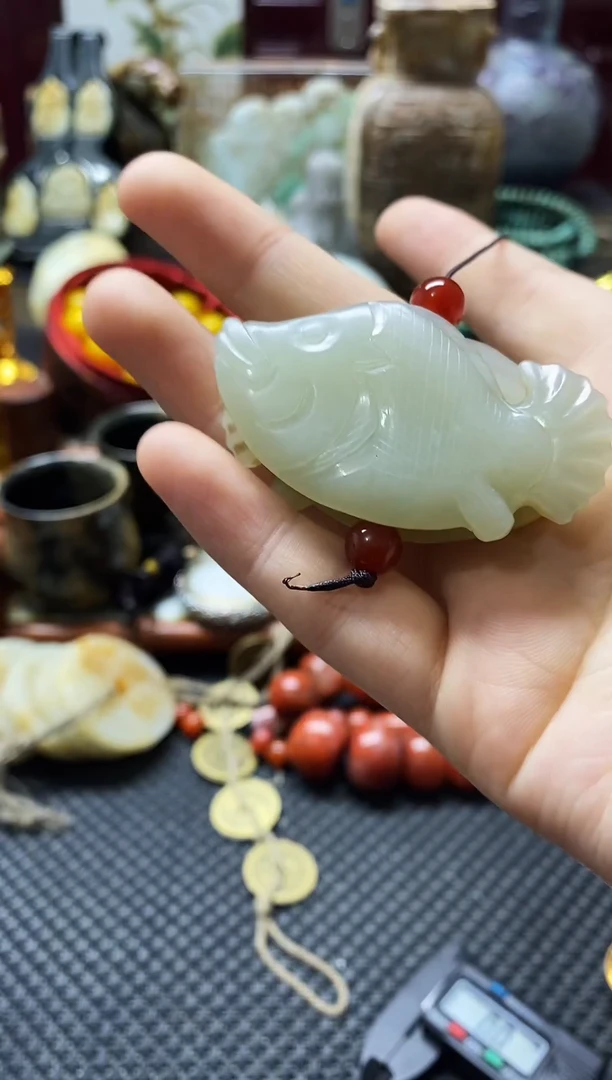未镶嵌和田玉挂件鱼