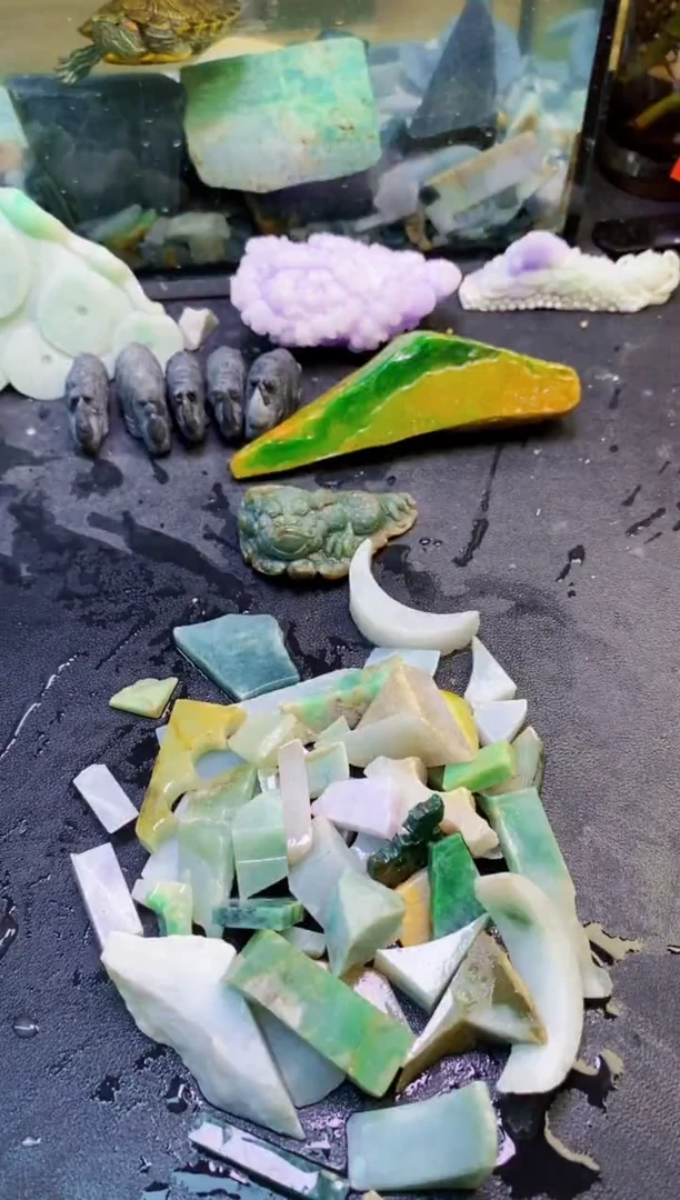 翡翠把件未镶嵌天然翡翠030