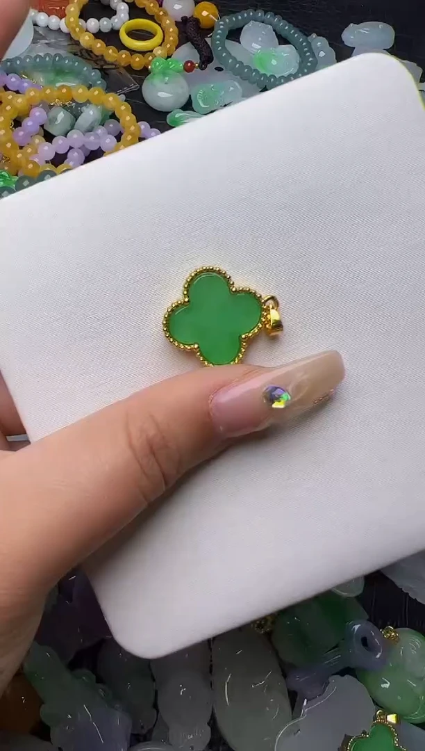 翡翠未镶嵌颈饰天然缅甸翡翠吊坠