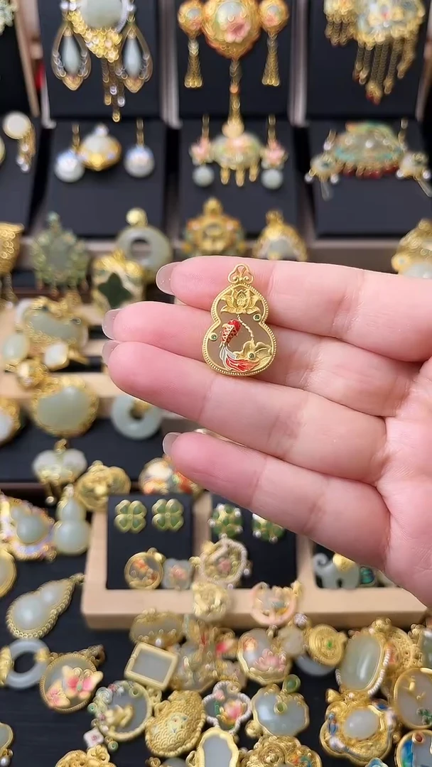 颈饰银S925镀金镶嵌和田玉金鱼莲花葫芦吊坠