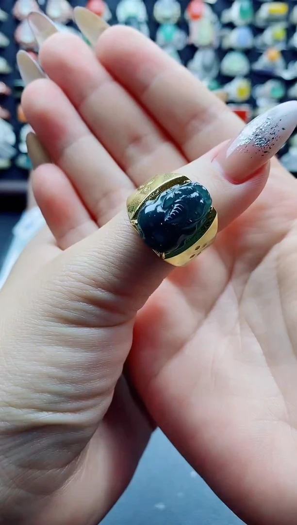 未镶嵌戒指翡翠傻*嘿天然翡翠A货男戒