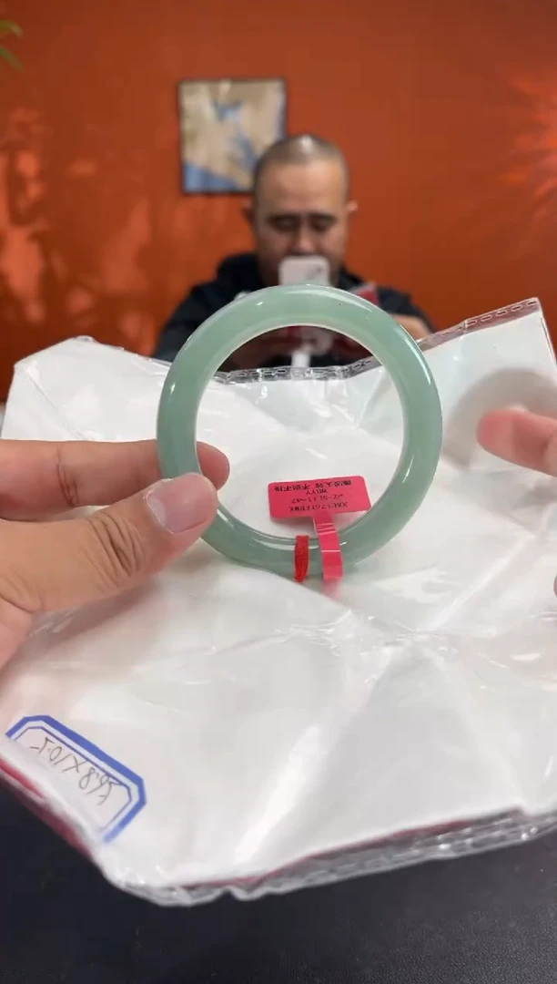 未镶嵌手镯翡翠7        圈口58