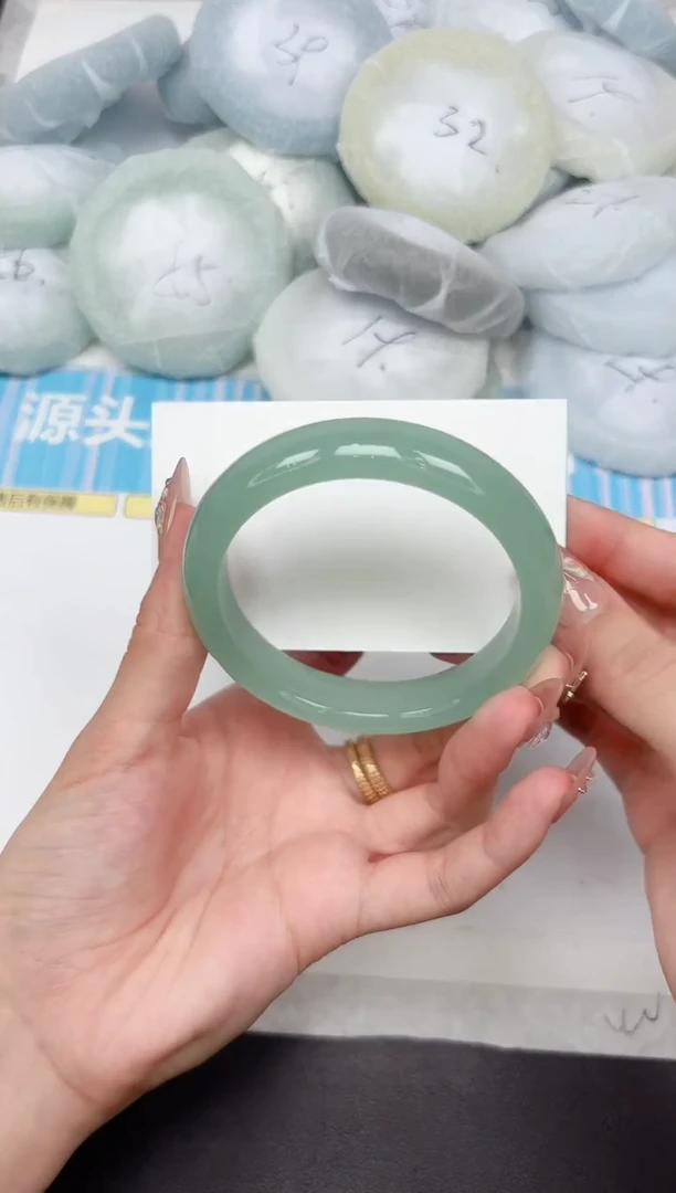 石英质玉手镯未镶嵌157-57.2