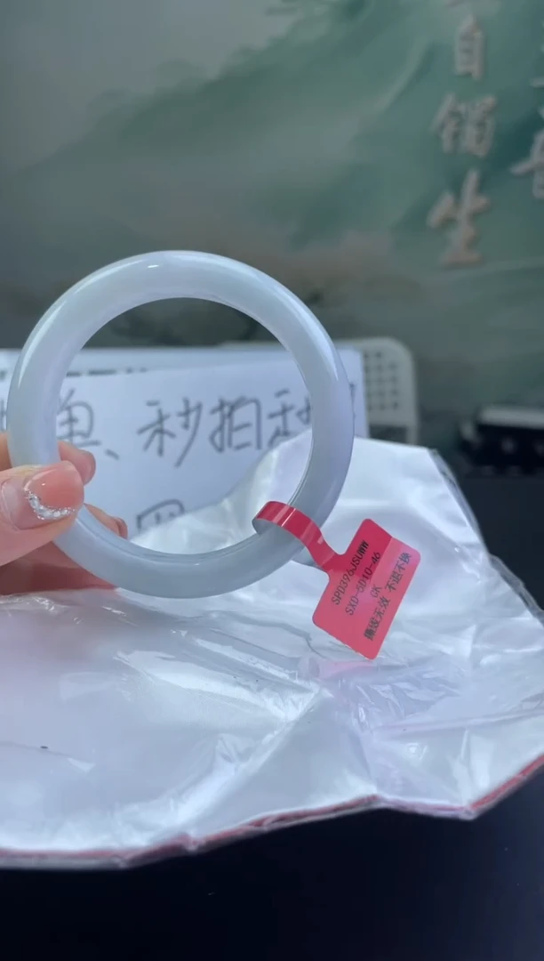 翡翠手镯未镶嵌8翡翠手镯