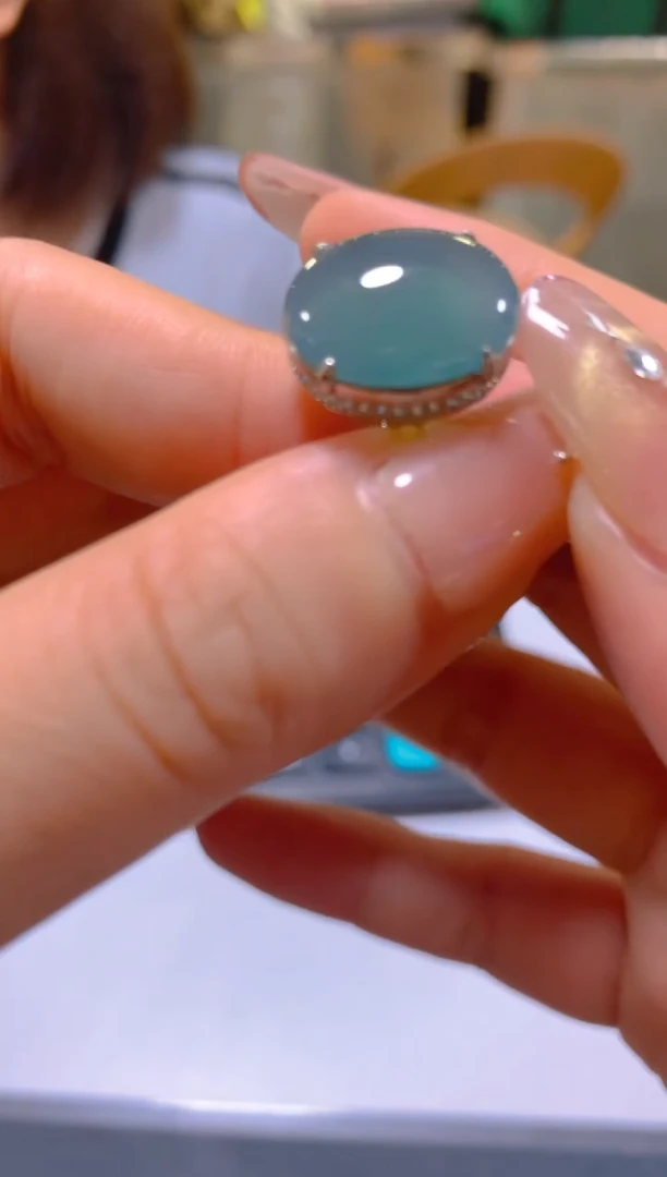 未镶嵌戒指翡翠多样性发一