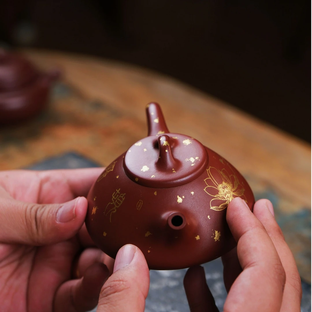 宜兴黄龙山珍稀紫袍砂全手工子冶石瓢壶 纯金装饰