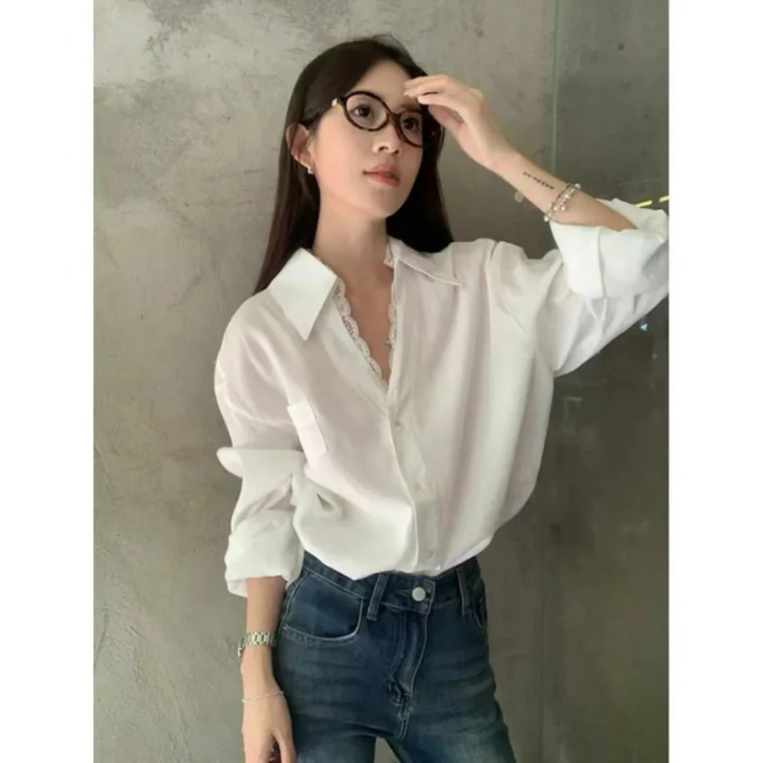 韩系拼接蕾丝边V领长袖衬衫女秋季新款宽松显瘦小众别致开衫上衣