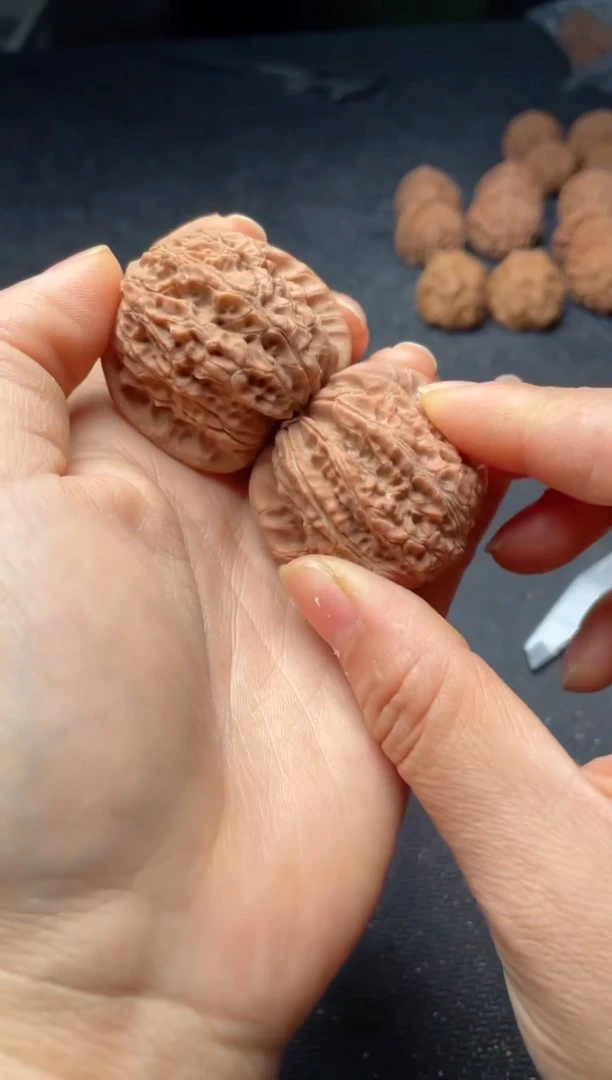 把件文玩核桃w30  血麒麟   40尺