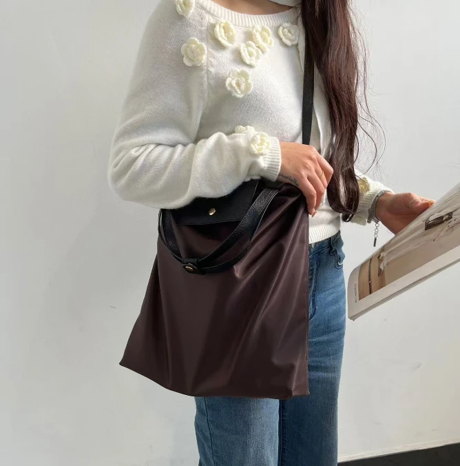 M068咖啡【点点精选】新款时尚轻奢百搭气质女包