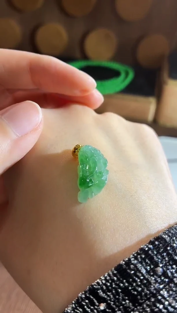 吊坠(不含链)18K金镶嵌翡翠吊坠