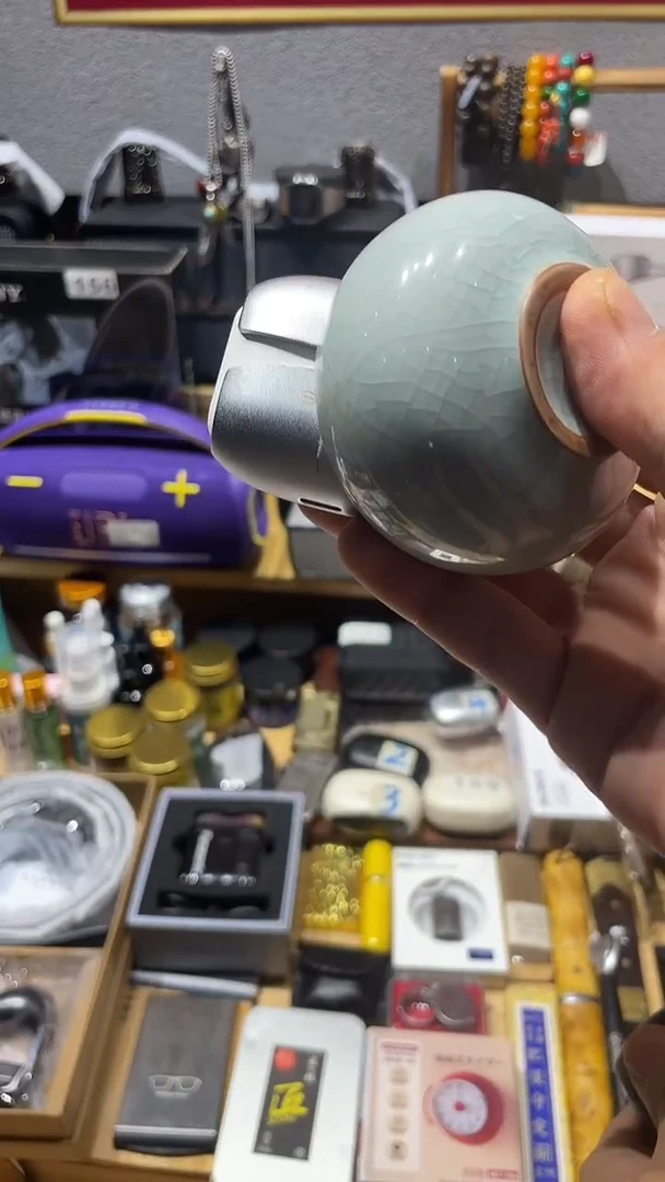 瓷片闪购商品 如图所示