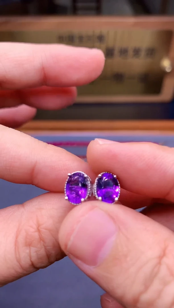 【闪购商品】紫晶耳饰银S925镶嵌........