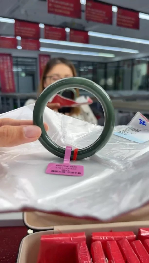 未镶嵌手镯翡翠翡翠手镯3