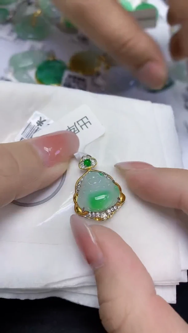 颈饰未镶嵌翡翠天然缅甸翡翠A货百元以上9元证书费自理