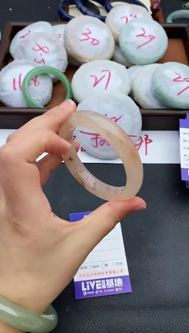 未镶嵌手镯石英质玉21+55/56