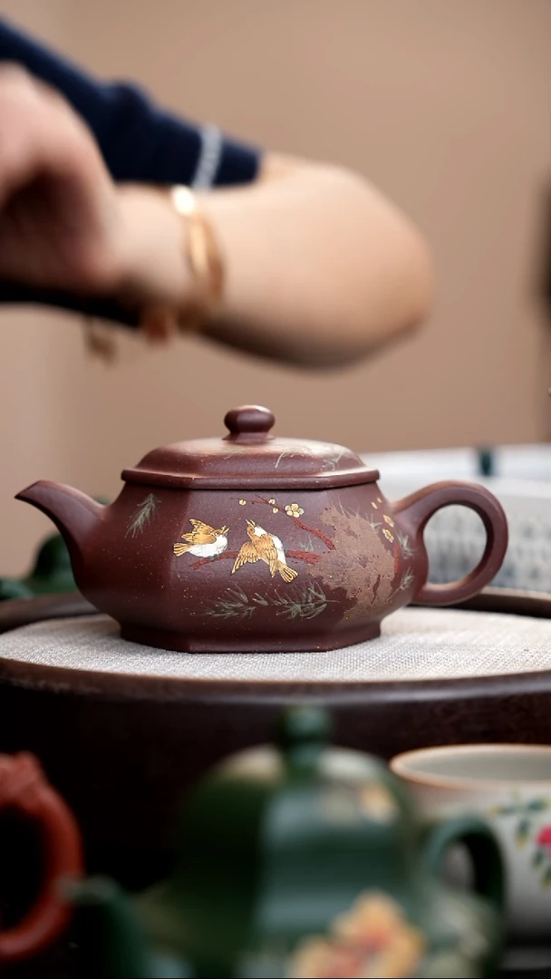 茶壶紫砂紫玉金砂六方明炉泥绘双鸟