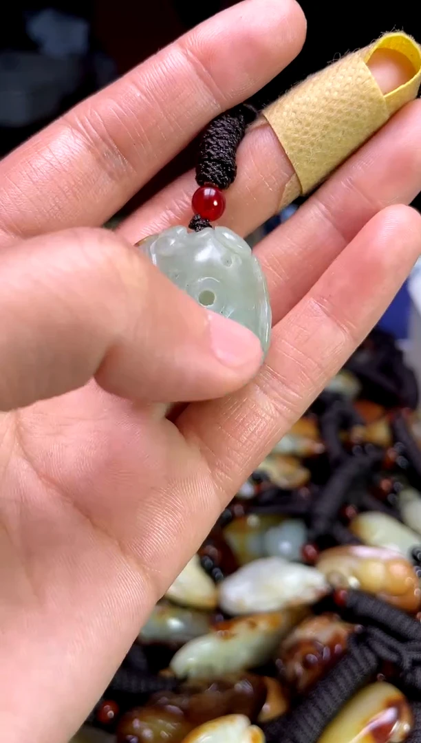 【闪购商品】和田玉颈饰未镶嵌1