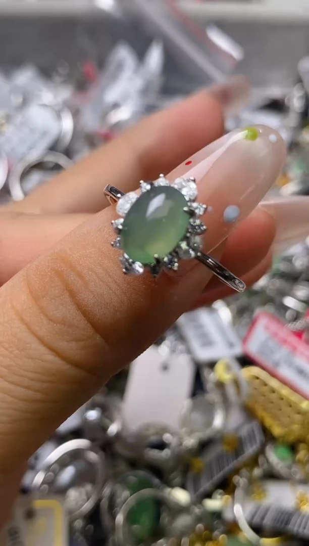 银S925镶嵌戒指翡翠百内无证书