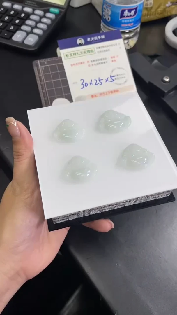 【闪购商品】翡翠颈饰未镶嵌翡翠佛公5/多样性发其一CP