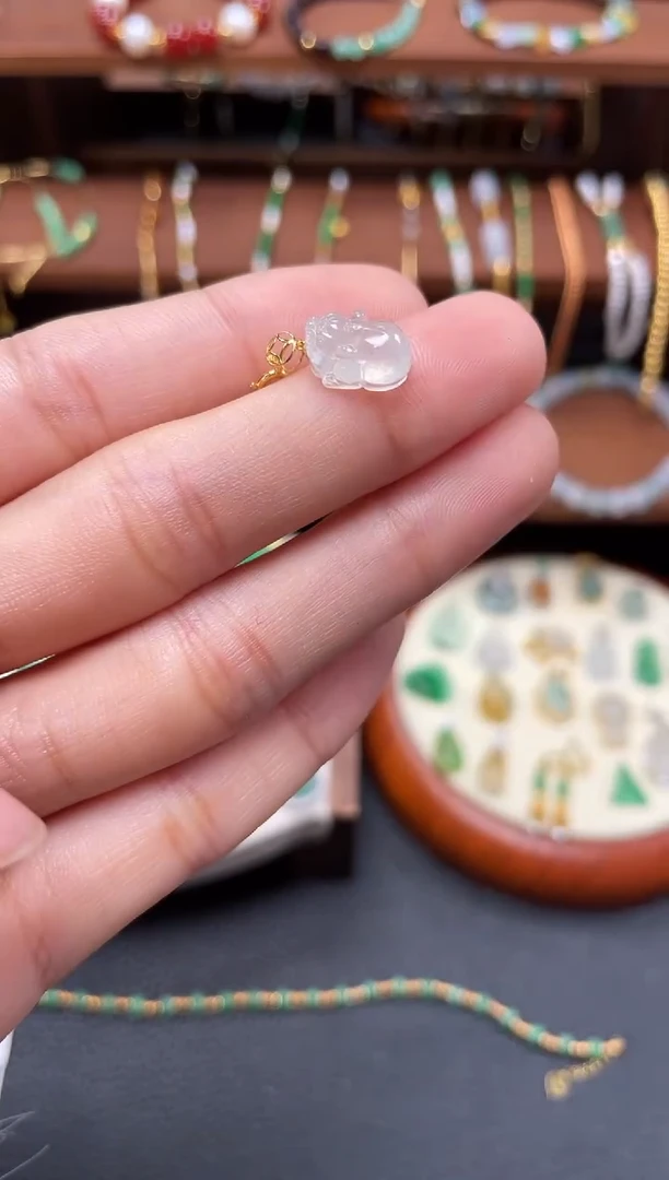 【闪购商品】翡翠吊坠(不含链)18K金镶嵌一个  JK305