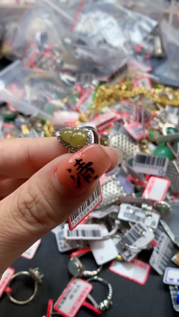 银S925镶嵌戒指翡翠天然A货缅甸翡翠