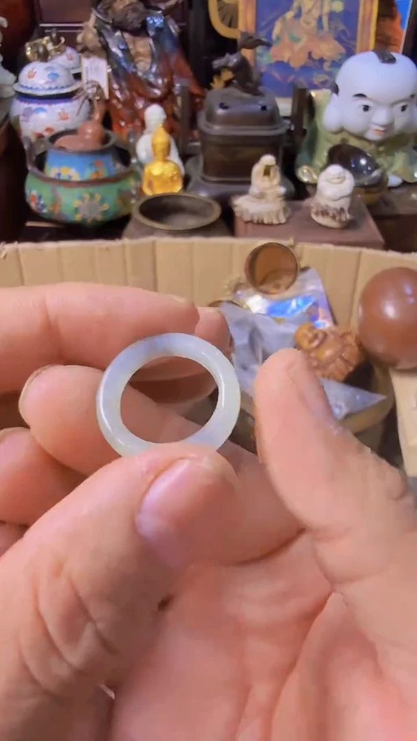 回流直播间手把件瓷器
