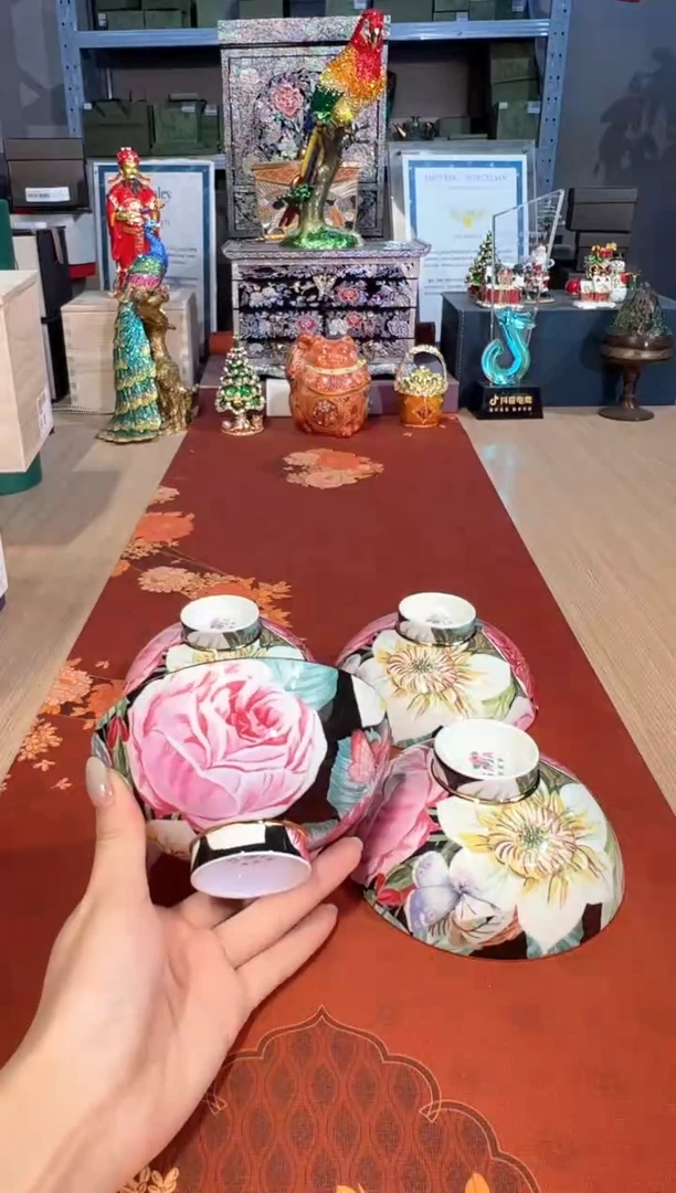 【闪购商品】杯92手绘玫瑰饭碗套四