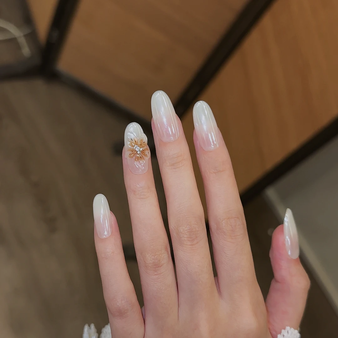 Tuge Nail“贝光花蕊”设计师高定高级感原创小众设计师美甲TG809