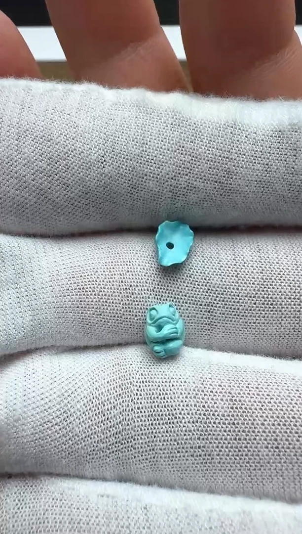 【闪购商品】绿松石抱抱蛙未镶嵌左右6前后6高7.5